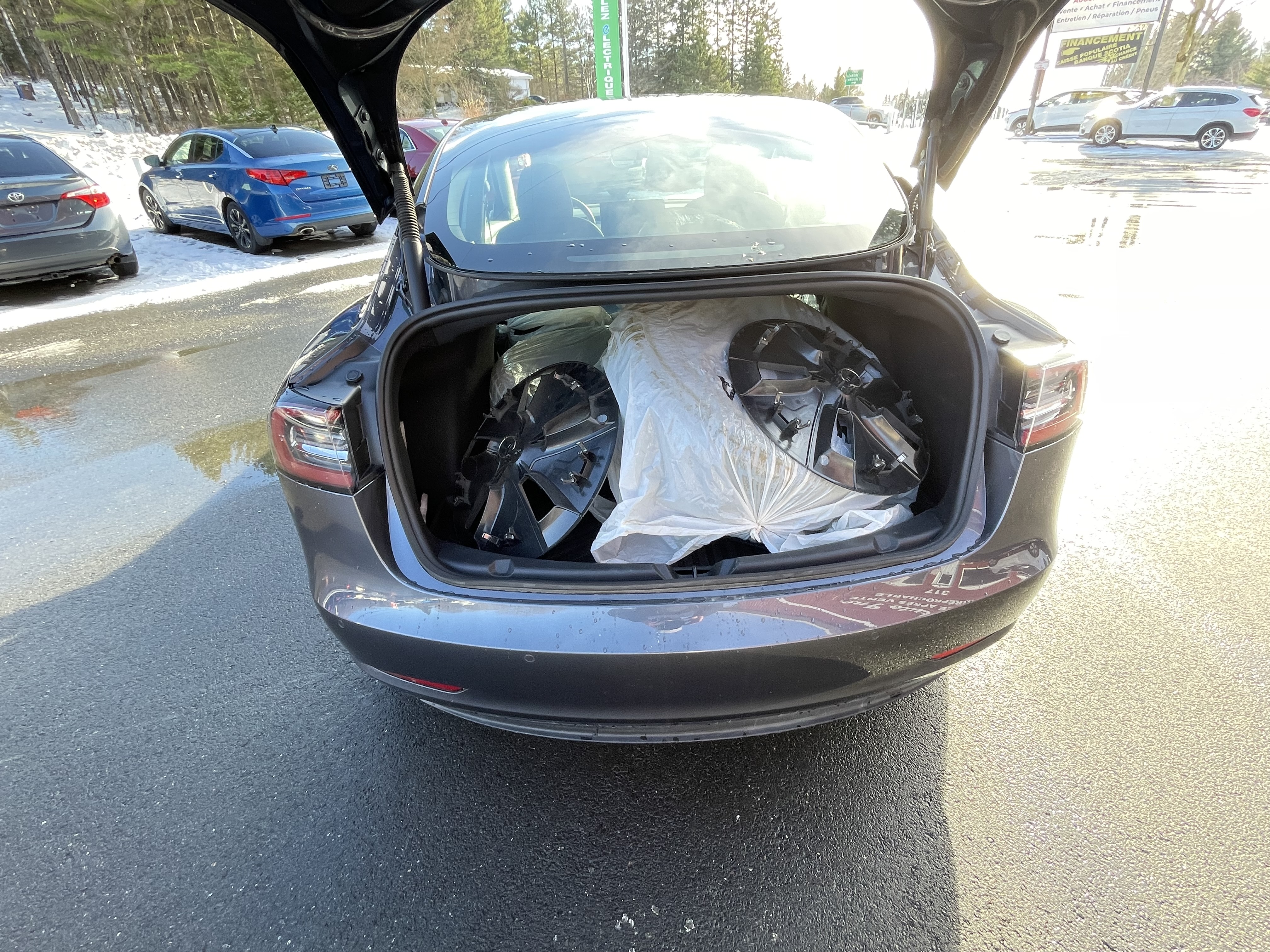 JN auto Tesla Model 3 SR+ Vendu ! AP ! Roulez a 2$/100km ! 8 roues et pneus 8608861 2021 Image 4